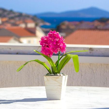 Apartmani Alaga B Tribalj Buitenkant foto