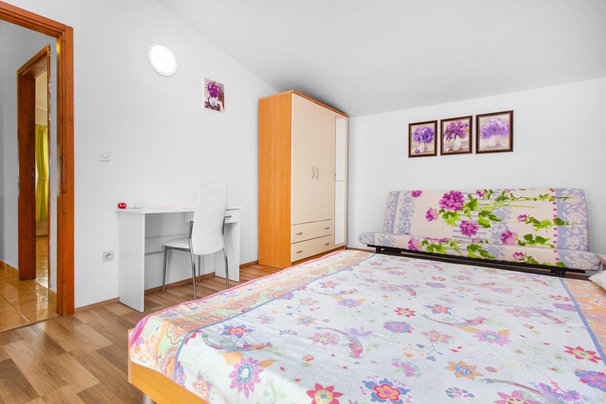 Apartmani Alaga B Tribalj Buitenkant foto